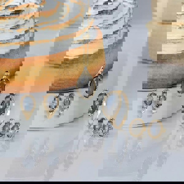 Gemondo Classic Oval Black Moonstone Ring in 9ct Yellow Gold