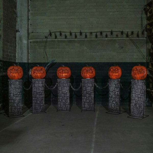 Samuel Alexander Pack of 2: 97cm x 1.2m Battery Powered Light up Halloween Pumpkin Fence with LEDs