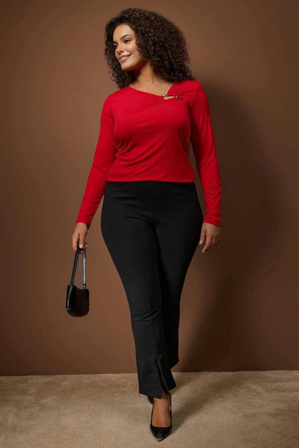 WOVCOR Asymmetrical Collar Accessory Detail Knitted Plus Size Blouse
