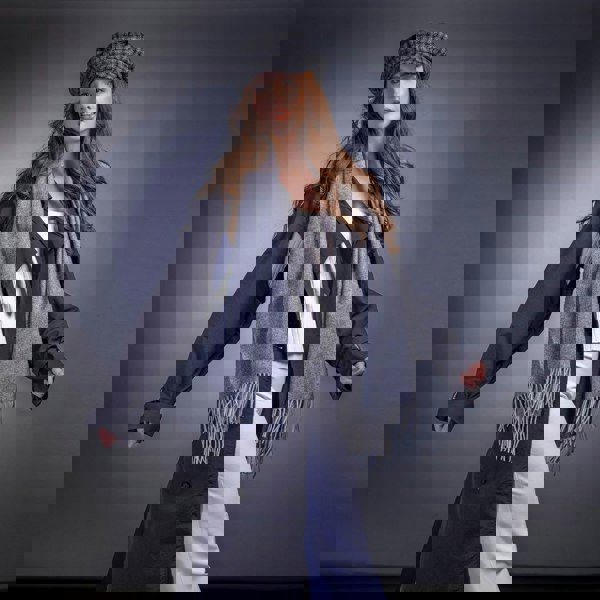 Heritage Traditions Women's Heritage Check Newsboy Cap