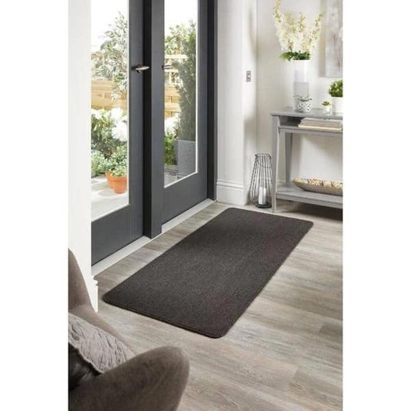 The Rugs Washable Mat & Runners: Durable Plain Design
