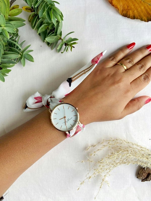 The Colourful Aura White Swan Cloth Cotton Tie Knot Strap Geneva Boho Wristwatch - Pink/White