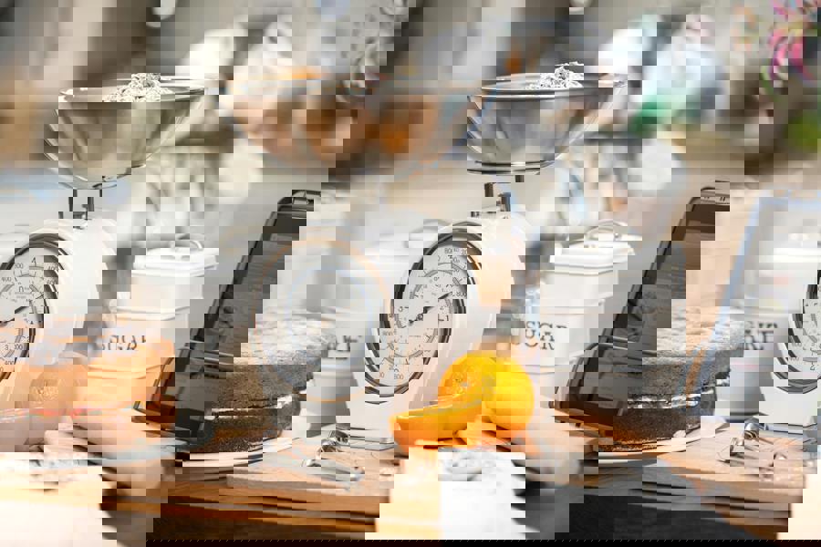 KitchenCraft Living Nostalgia Antique Cream Mechanical Scales