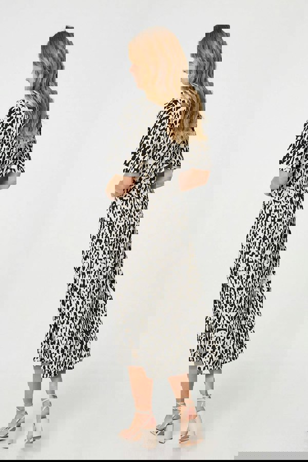 Black | Animal Print 1/2 Flare Sleeve Midi Dress
