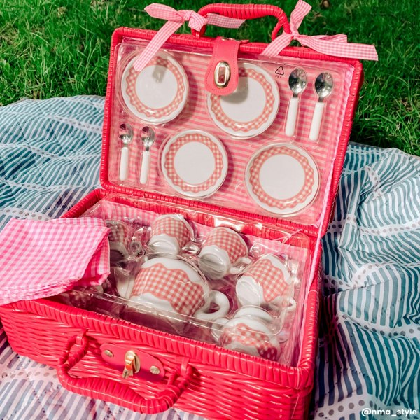 Tidlo Picnic Tea Set - Includes Wicker-Effect Hamper, Plates, Cups, Spoons, Blanket & More