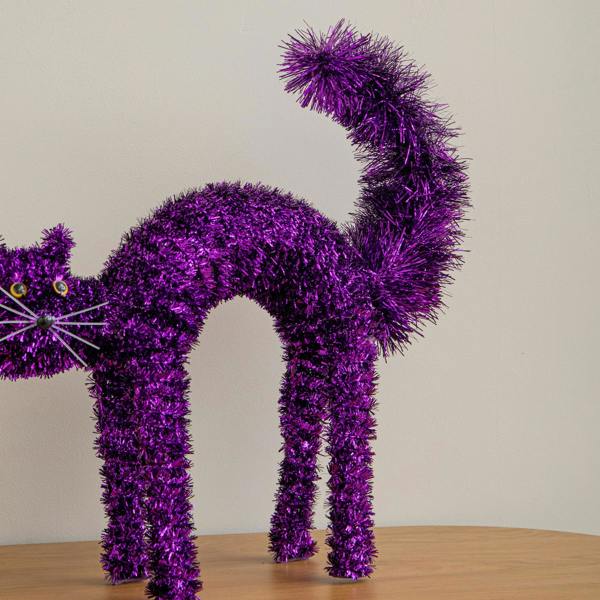 Samuel Alexander 42cm Standing Scaredy Cat Halloween Decoration in Purple