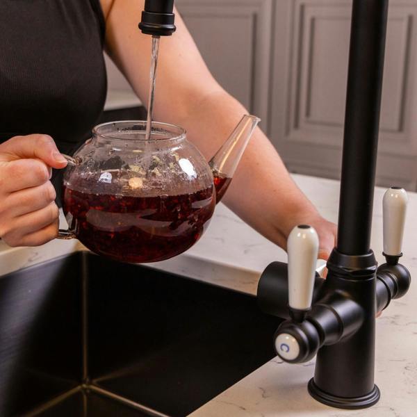 Flode korsa | Traditional Cruciform Style 3 in 1 Instant Boiling Tap | White Ceramic Levers | Matt Black Finish