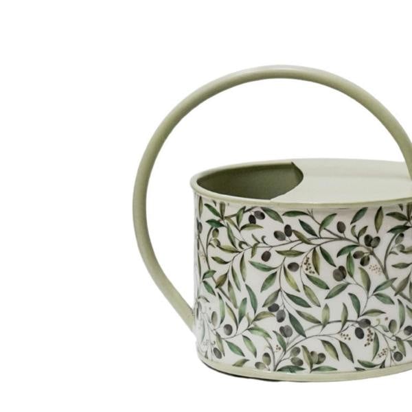 Ivyline Maisie Vintage Metal Watering Can
