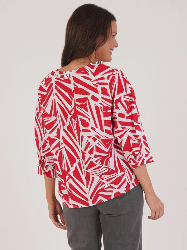 VIZ-A-VIZ Abstract Pleat Front Top
