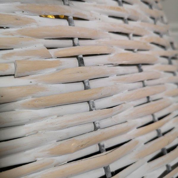 Samuel Alexander 40/58cm Samuel Alexander KD Willow Christmas Tree Skirt Wicker Rattan- Medium White Wash