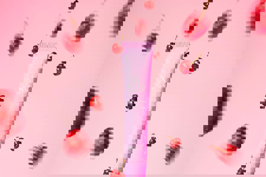 2bTanned Moisture Locking Lip Balm