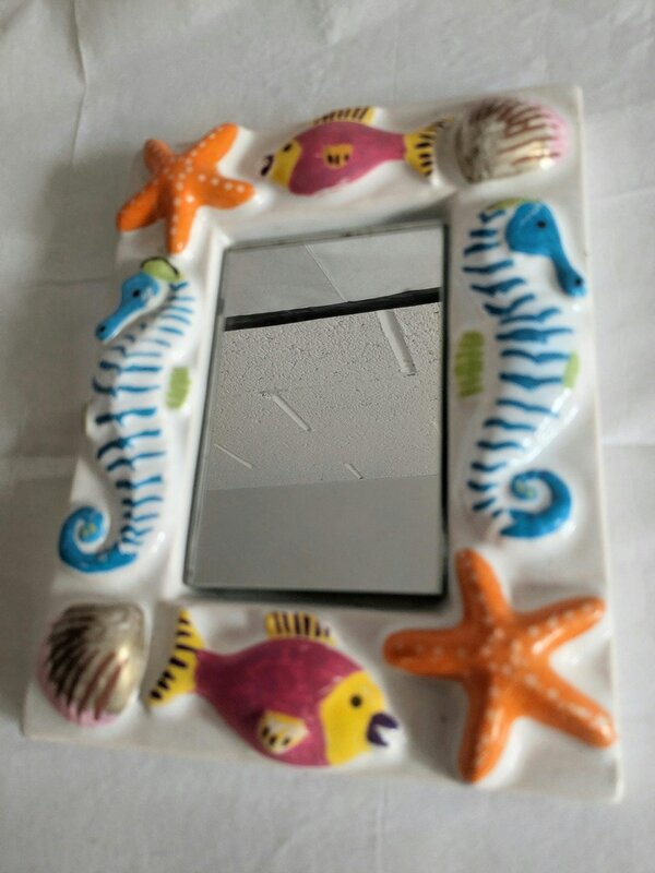 Bundled Gifts Toothbrush / pen & scissor holder - Mirror