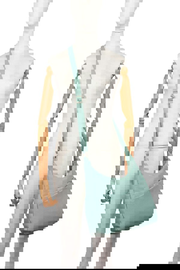 Pluspup Shoulder Bag with Multiple Compartments and Zipper Closure