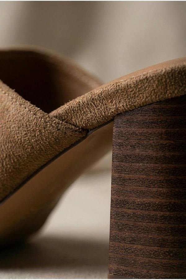 Rosa Womens Square Toe Block Heel Mules - Taupe