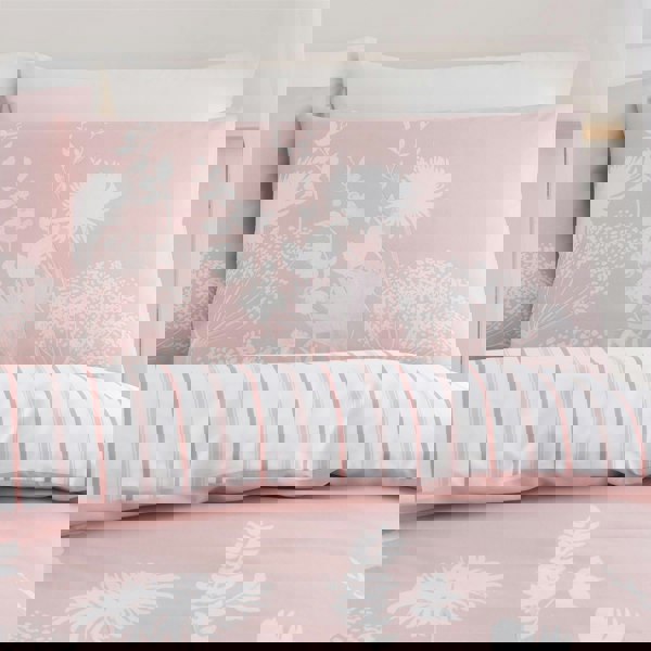 Catherine Lansfield Meadowsweet Floral Blush Duvet Cover Set