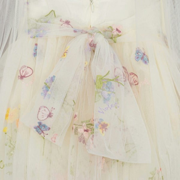 rear bow on dress close up