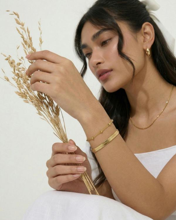 Elk & Bloom Herringbone Flat Chain 14K Gold Link Bracelet