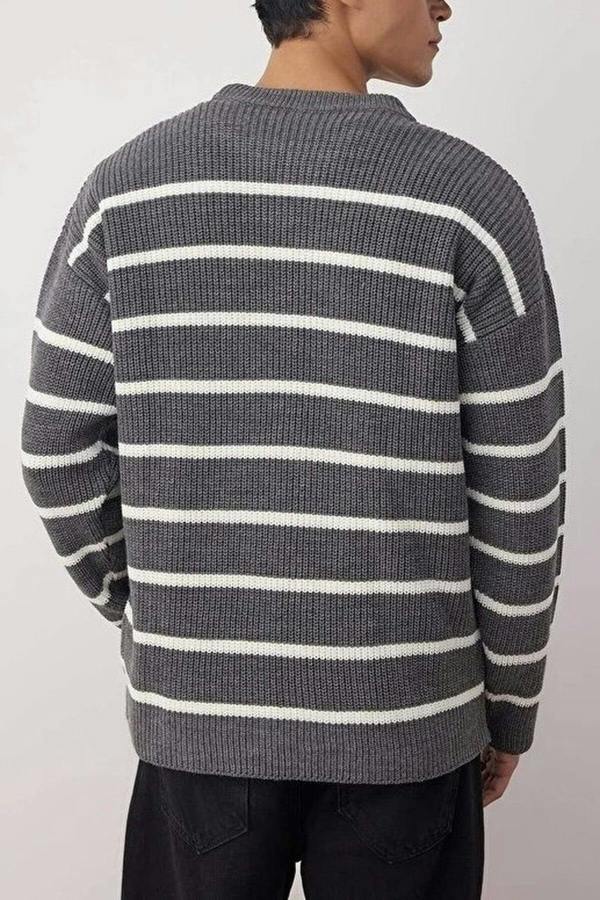 WOVCOR Crew Neck Striped Men's Sweater