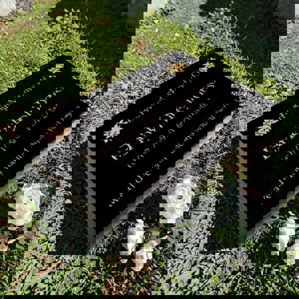 Memorials Direct Granite Memorial Tablet with Sunflower Design, Free Personalised Gold Engraving, Polished Black Granite