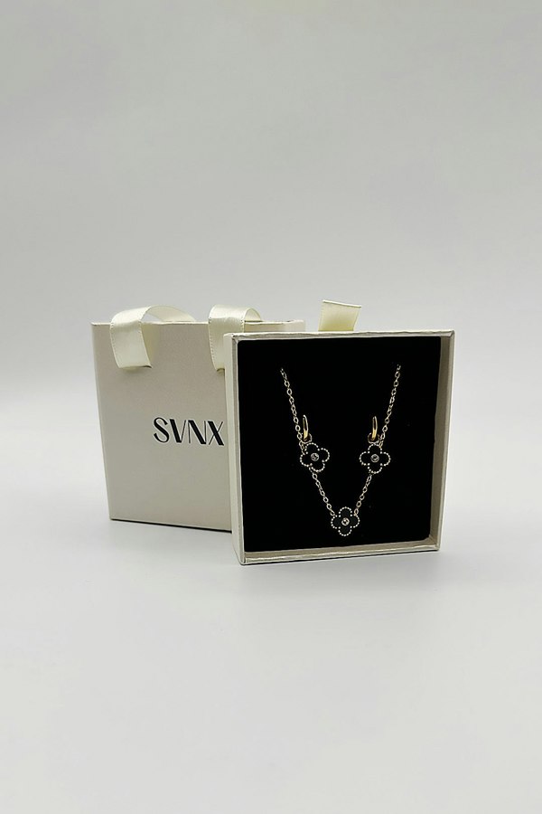 SVNX Mini Clover Necklace & Hoop Earrings in Gold with Gift Box