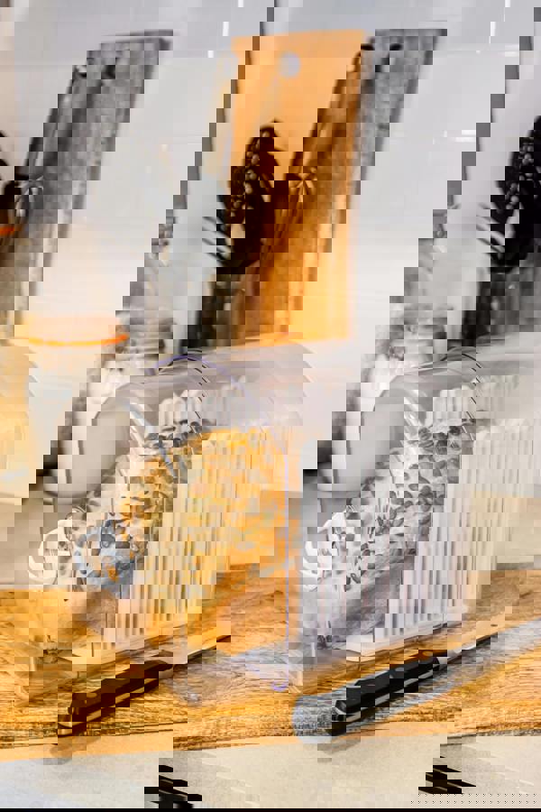 KitchenCraft Clear Acrylic Expandable Breadkeeper