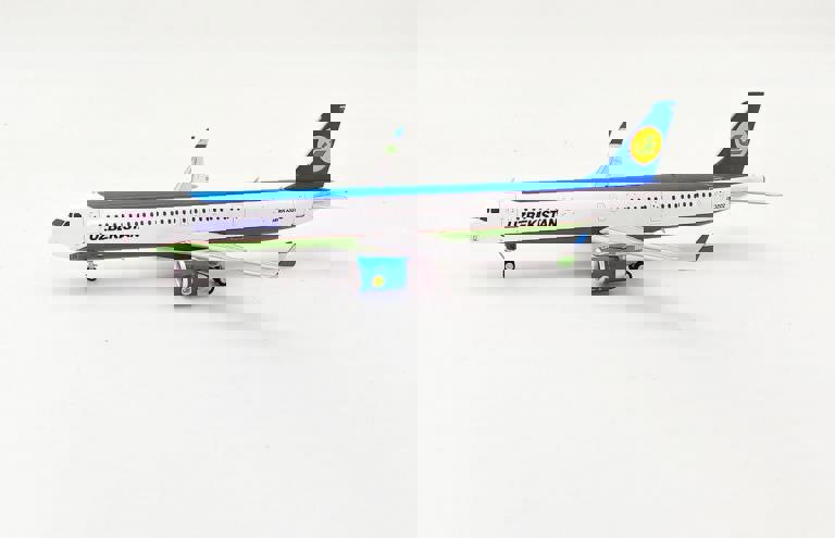 InFlight200 Uzbekistan Airways Airbus A321-253NX UK32102 With Stand 1:200 Scale Inflight200 IF321HY0923