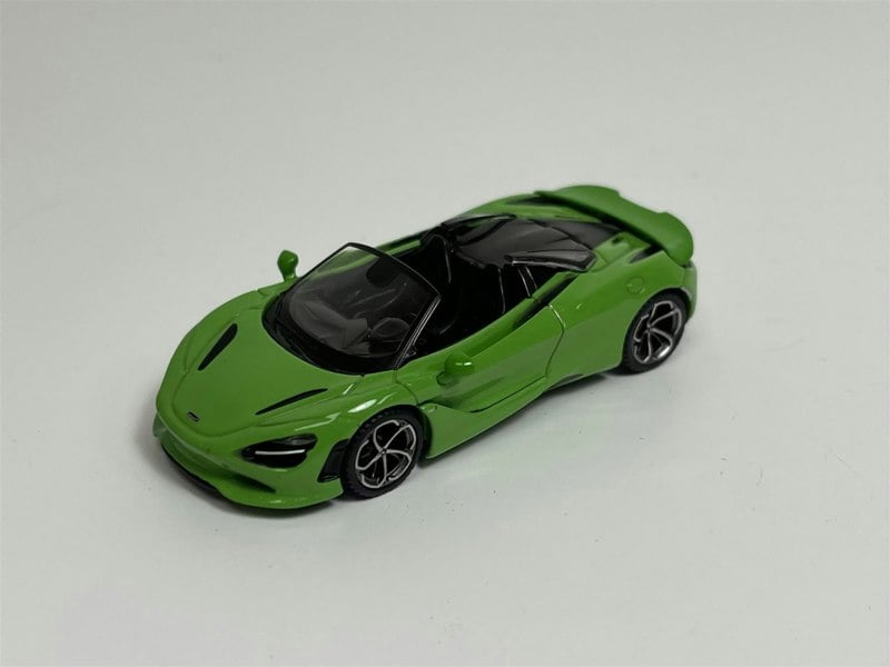 Mini GT McLaren 750S Spider Mantis Green LHD 1:64 Scale MGT00783L