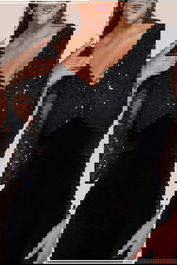 Scalloped Lace & Velvet Maxi Dress - Black DR3972PLUS