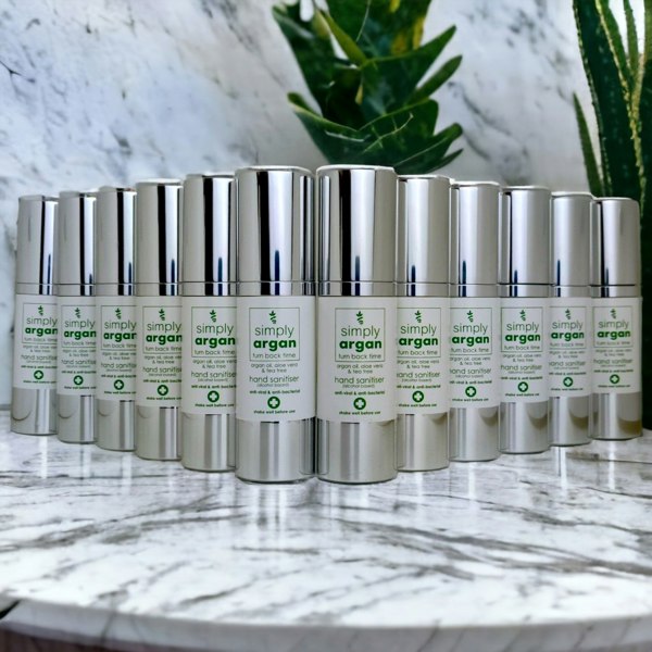 Simply Argan argan, aloe vera and tea tree hand sanitiser