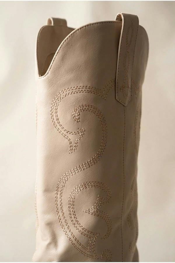 Ivy Womens Embroidered Western Cowboy Boots - Beige