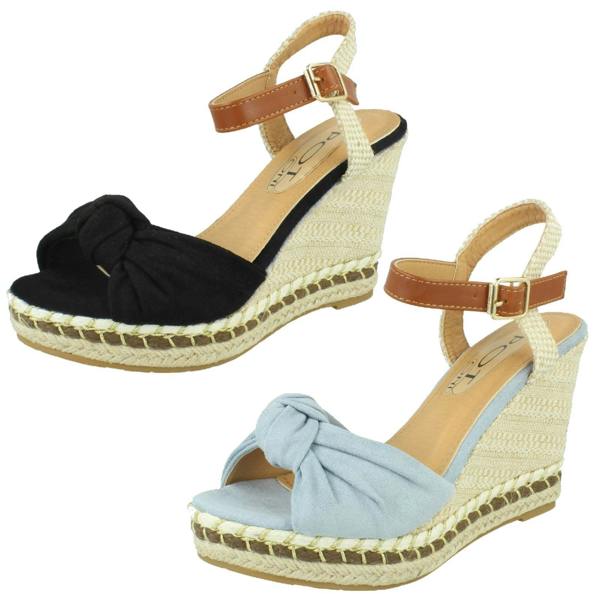 Spot On Ladies Spot On Knotted Vamp Wedges F12016