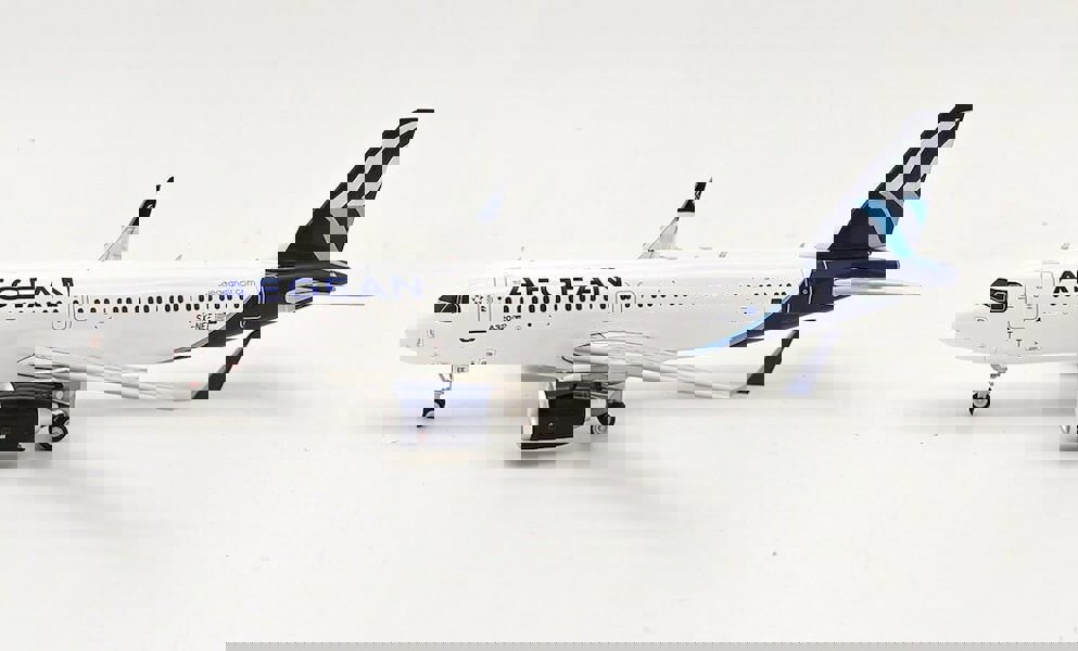 InFlight200 Aegean Airlines Airbus A320-271N SX-NEE With Stand 1:200 Scale Inflight200 IF320NA1223