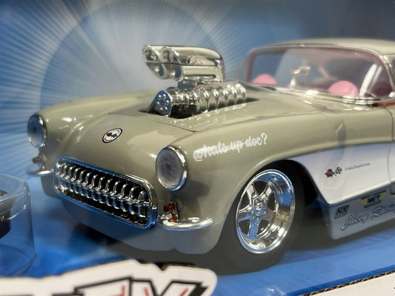 Jada Bugs Bunny Looney Tunes and 1957 Chevrolet Corvette 1:24 Jada 253255041