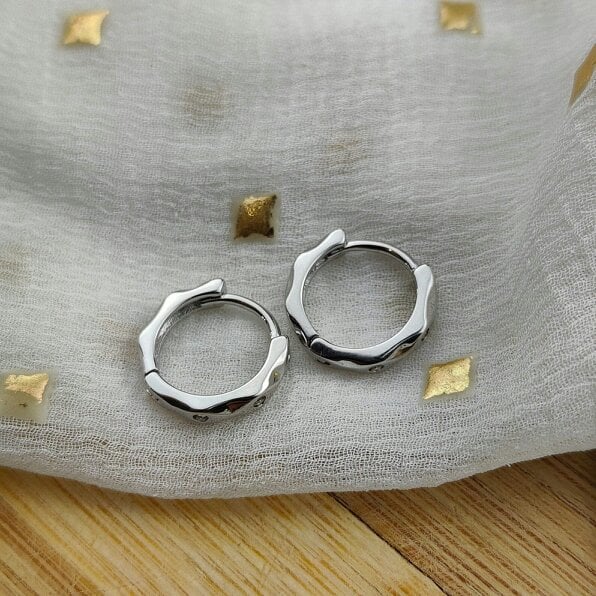 The Colourful Aura Sterling Silver Hexagon Zircon Wave Slim Everyday Tiny Hoop Earring