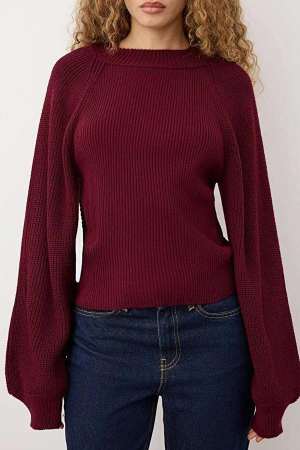 WOVCOR Knit Sweater with Back Cut Out Detail