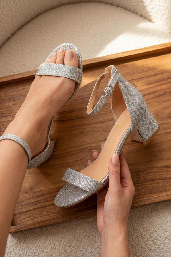 Bella Womens Glitter Block Heel Sandals - SILVER