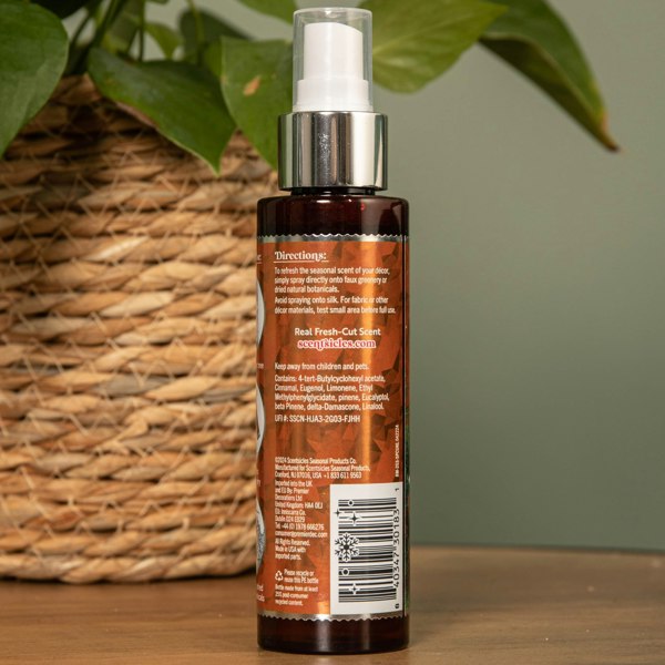 Samuel Alexander 114ml Spiced Pinecone Scentsicles Christmas Decoration Spray Mist