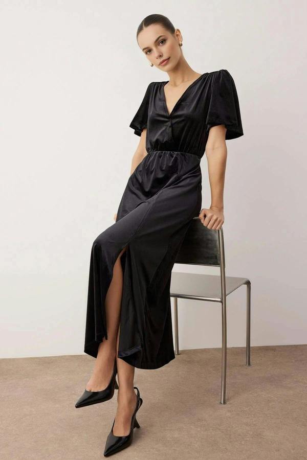 WOVCOR Velvet Wrap V-Neck Midi Knitted Dress