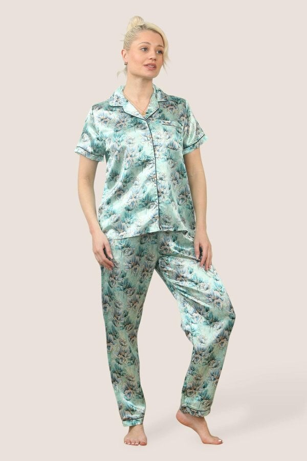 Elaina Fashion Satin Floral Pyjama Set – Luxury Comfort for a Dreamy Night’s Sleep