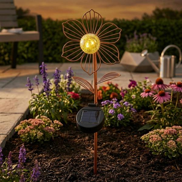 Garden Greatness Lunaria Marigold Solar Flower Stake Light