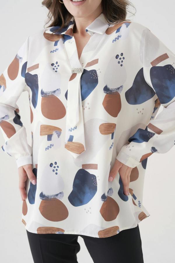 Hoxton Gal Oversized V-Neck Long Sleeves Brooch and Print Detail Blouse