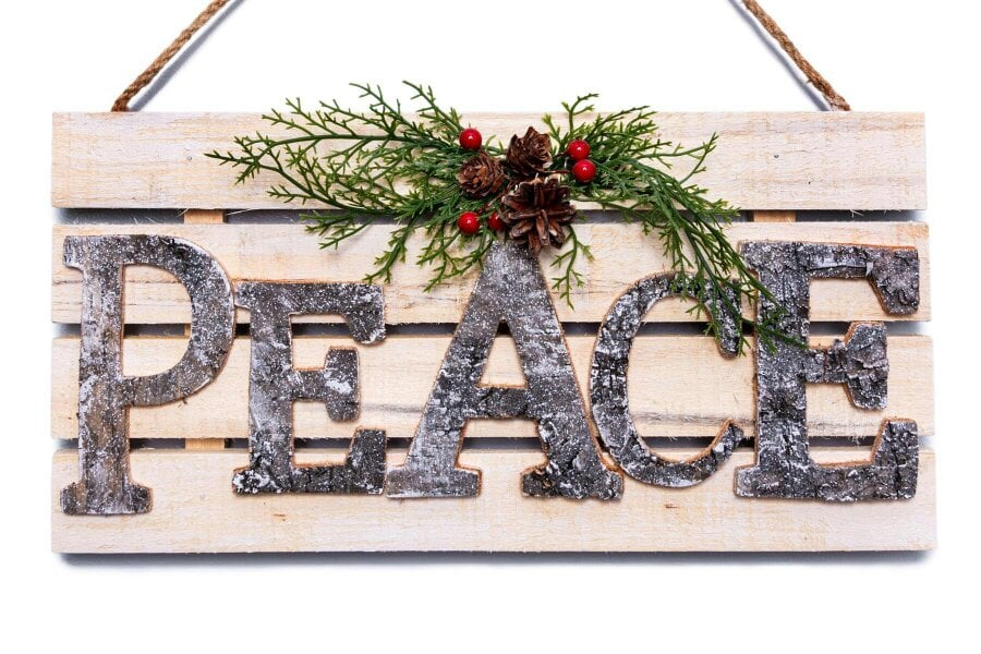 Shatchi 20x40cm Wooden PEACE Letters Christmas Wall Frame Decoration