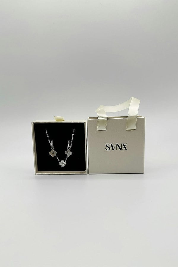 SVNX Mini Clover Necklace & Hoop Earrings in Silver with Gift Box