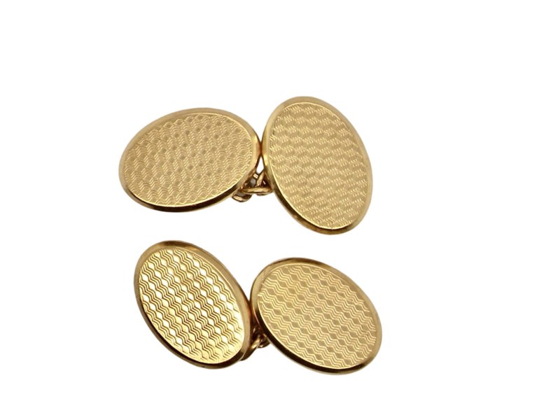 Vintage Tom A pair of antique gold cufflinks