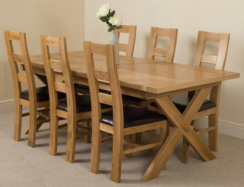 That's Furniture Vermont Cross Leg Oak Extending Dining Table with Yale Oak Chairs