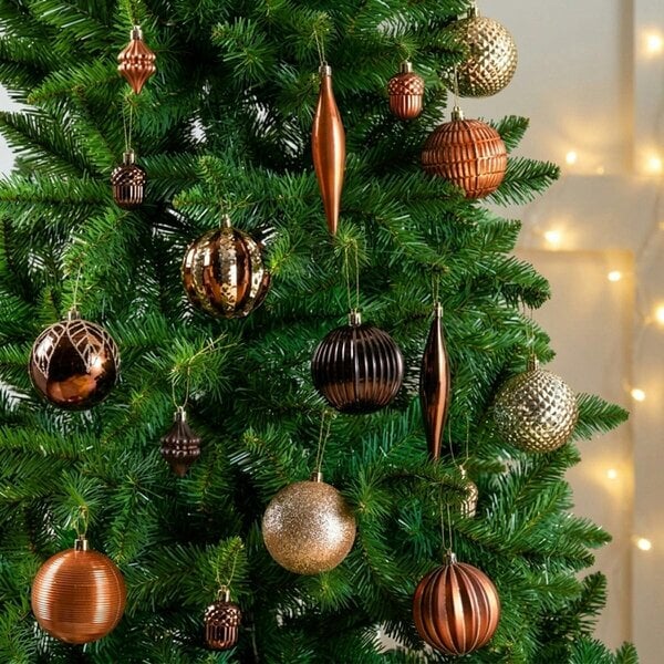 Garden Greatness Mixed Christmas Bauble Set 64 Pack - Green