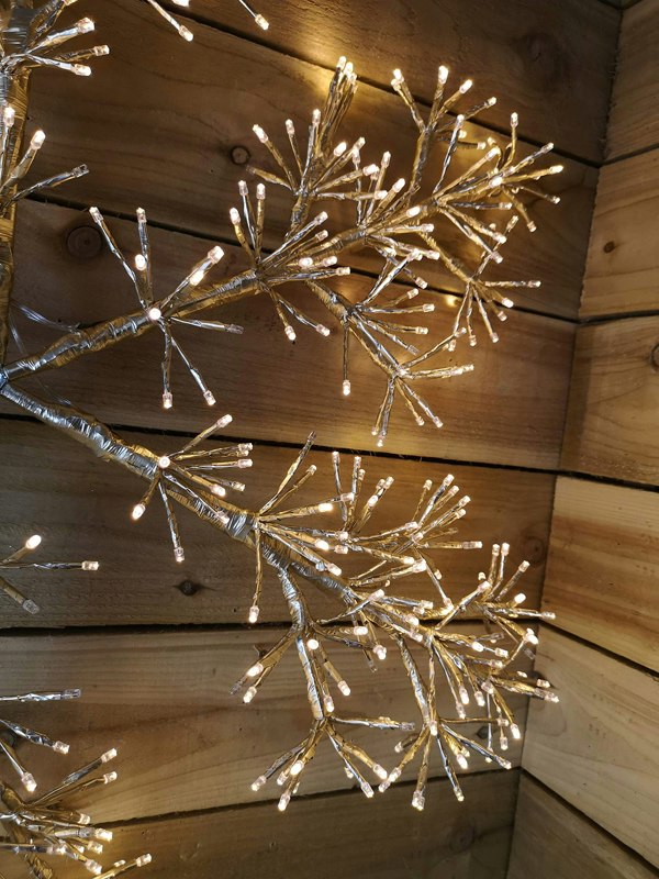 Samuel Alexander Premier 90cm Gold Starburst Snowflake Wall Window Decoration With 660 Warm White LEDs