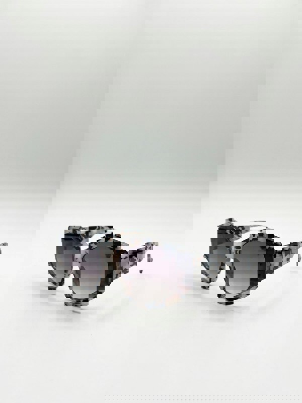 SVNX Angular Cat-Eye Sunglasses in Multi