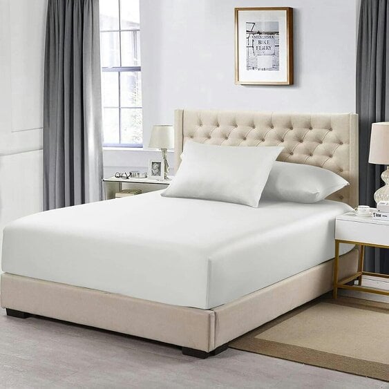 Night Zone 200 Thread Count Egyptian Cotton Fitted Sheet 30cm Deep – Soft Breathable Bed Sheet - White