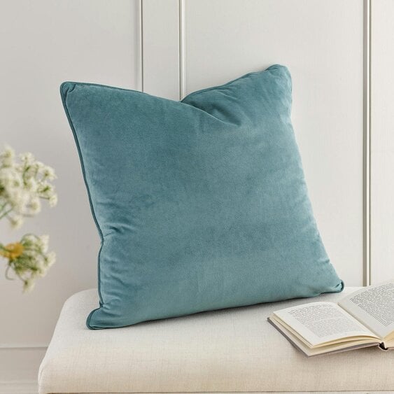 Scotts of Stow Velvet Piped Cushion